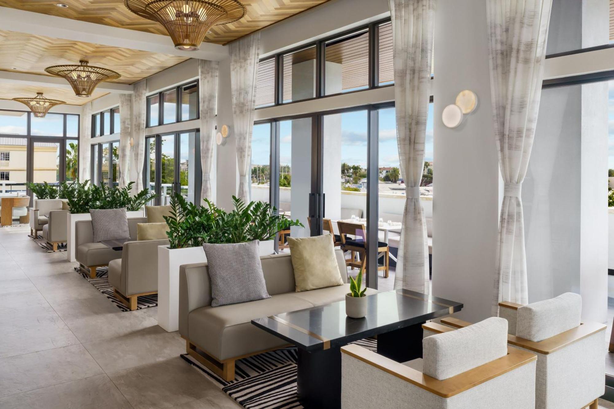 Ac Hotel By Marriott Naples 5Th Avenue Εξωτερικό φωτογραφία