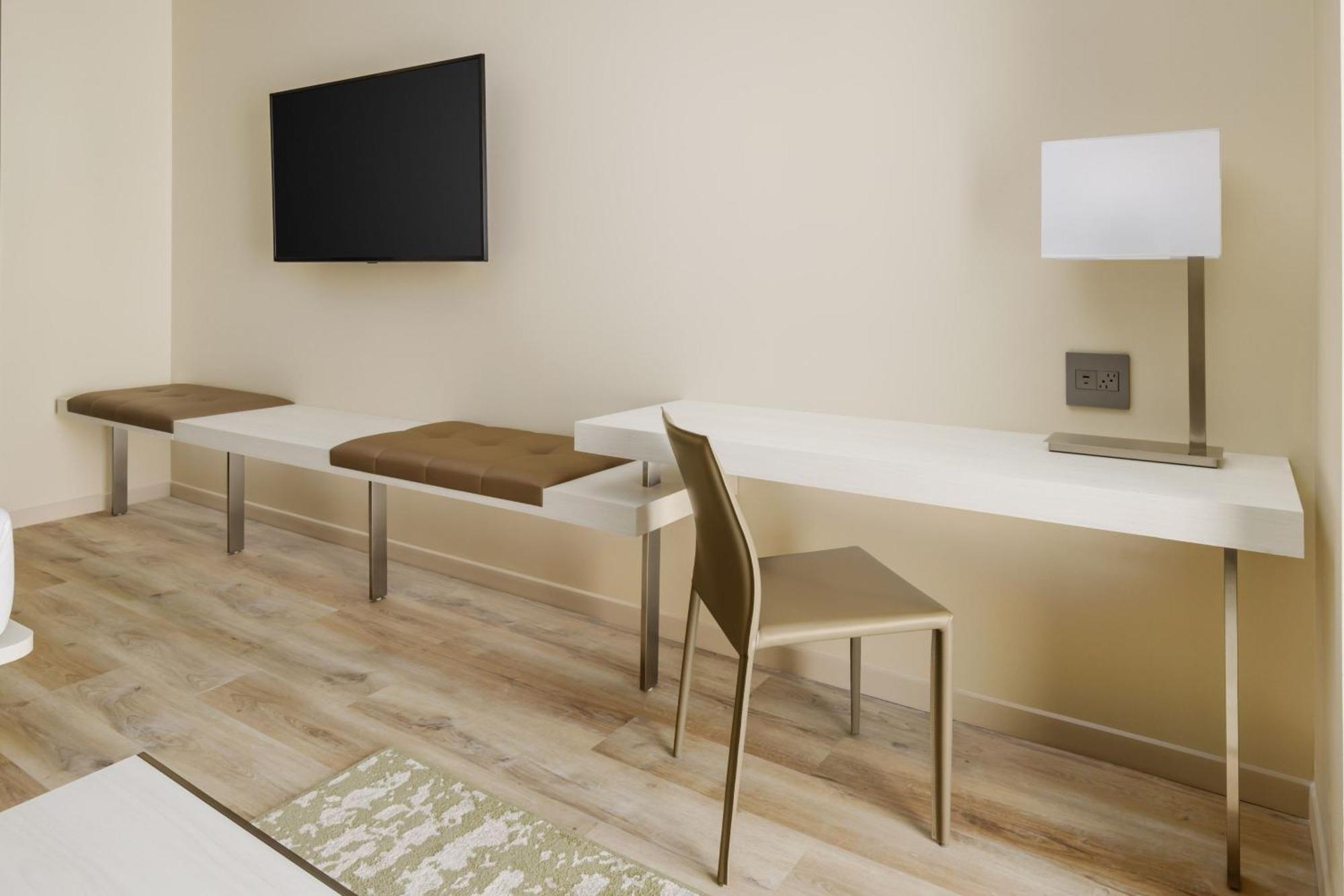 Ac Hotel By Marriott Naples 5Th Avenue Εξωτερικό φωτογραφία