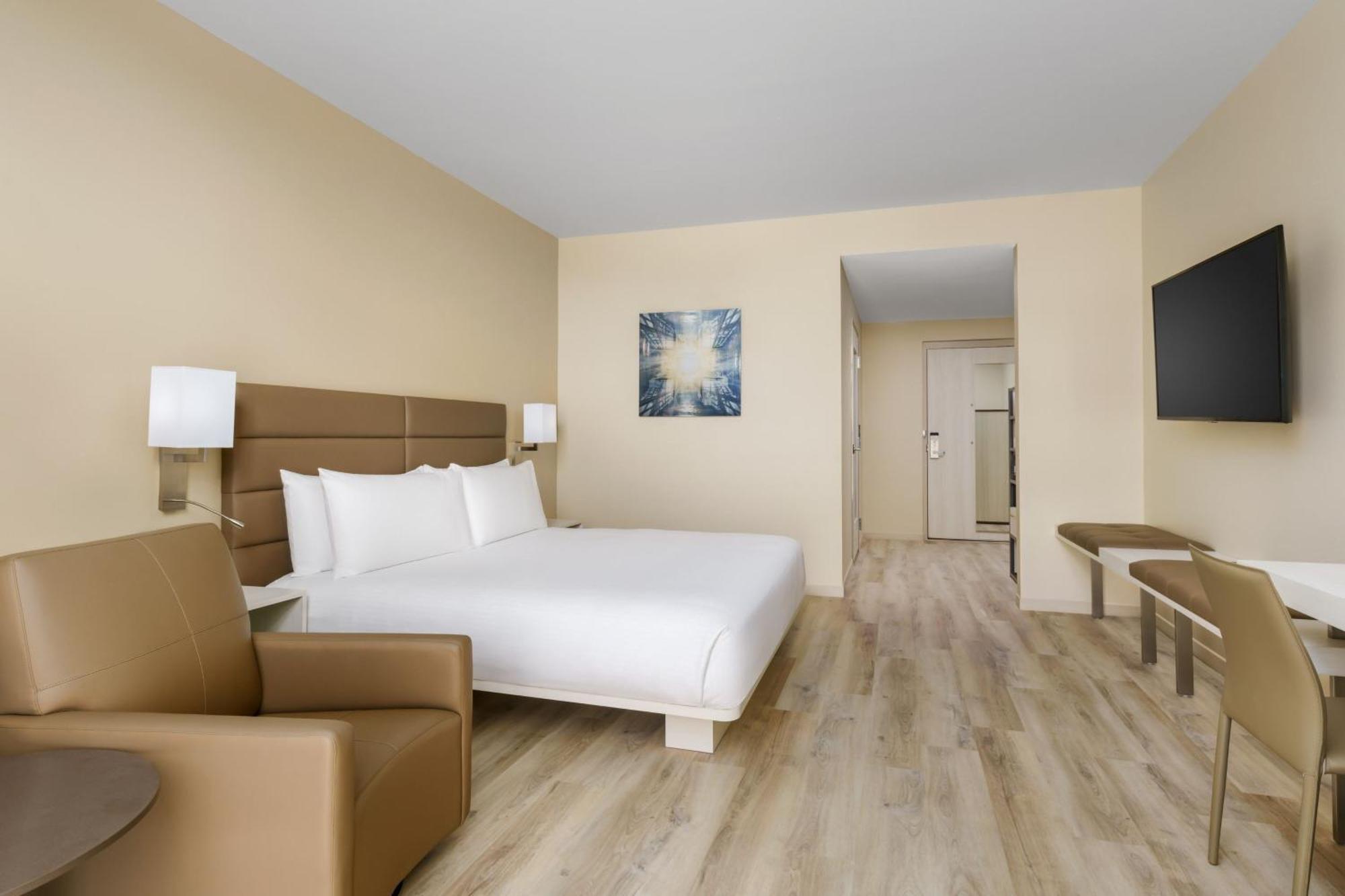 Ac Hotel By Marriott Naples 5Th Avenue Εξωτερικό φωτογραφία