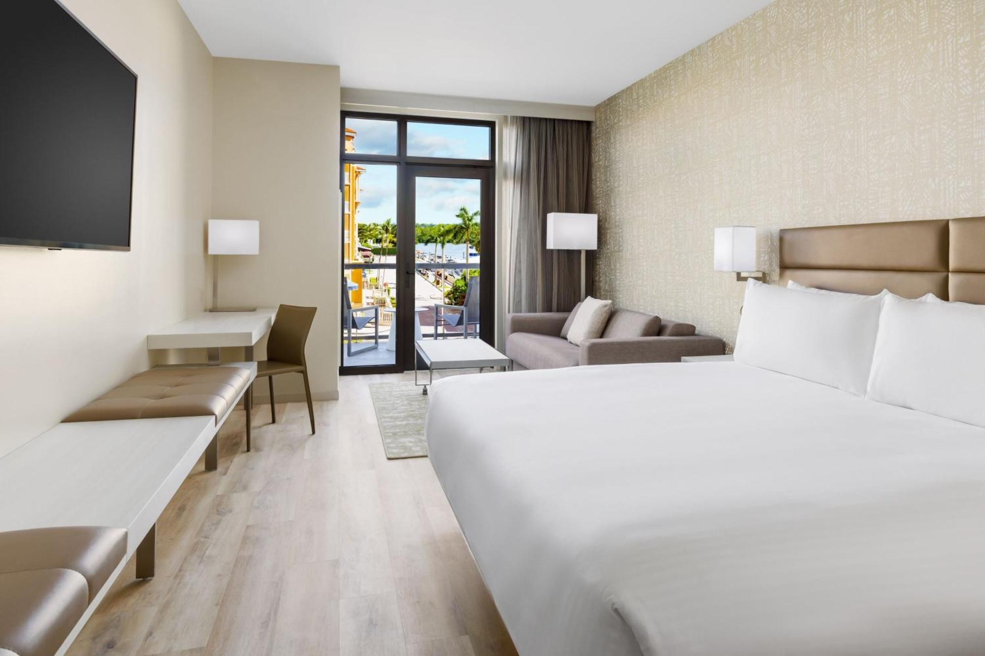 Ac Hotel By Marriott Naples 5Th Avenue Εξωτερικό φωτογραφία