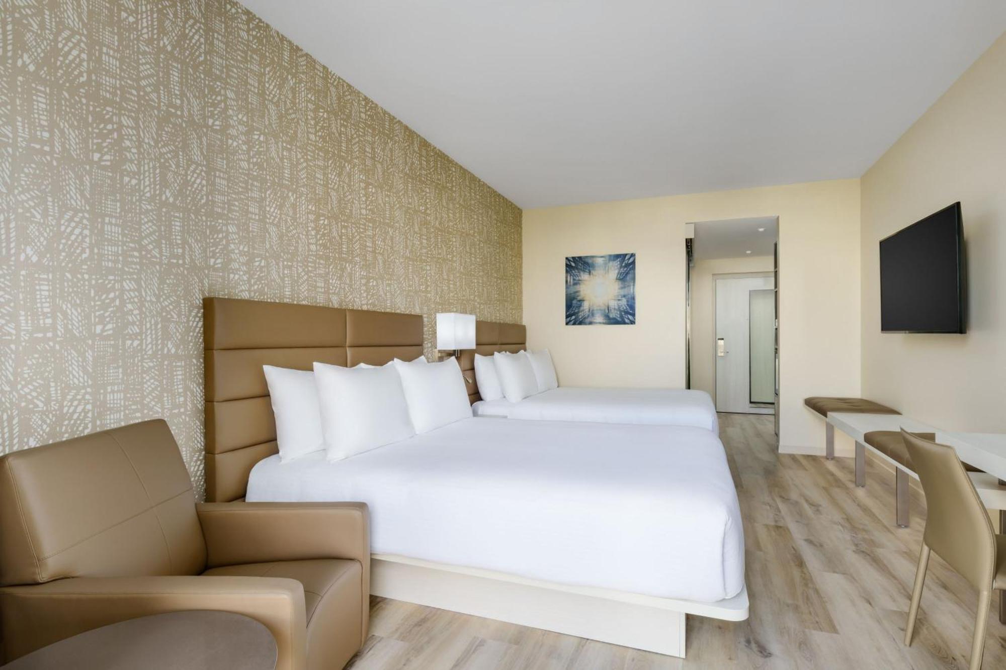 Ac Hotel By Marriott Naples 5Th Avenue Εξωτερικό φωτογραφία