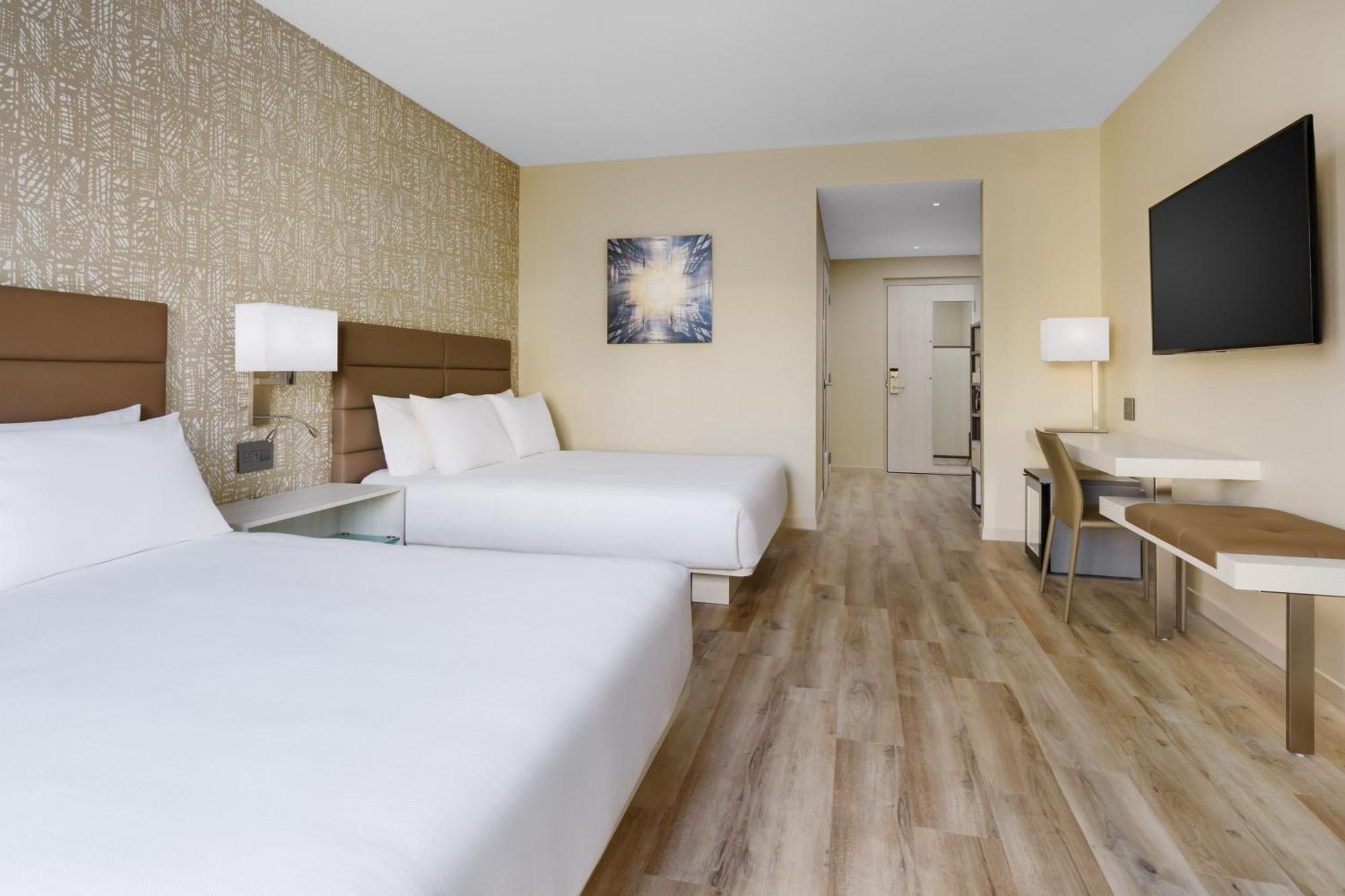 Ac Hotel By Marriott Naples 5Th Avenue Εξωτερικό φωτογραφία