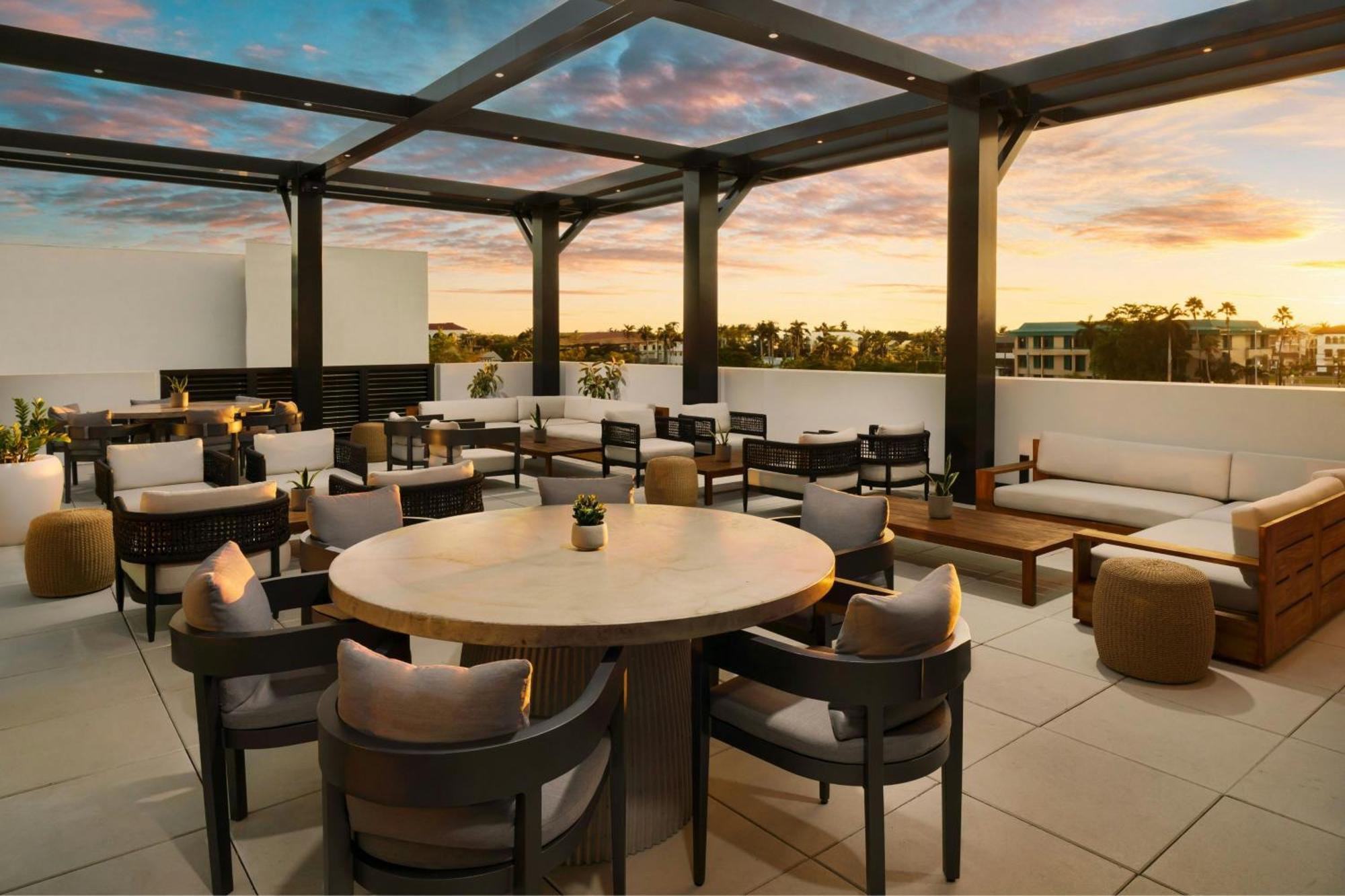 Ac Hotel By Marriott Naples 5Th Avenue Εξωτερικό φωτογραφία