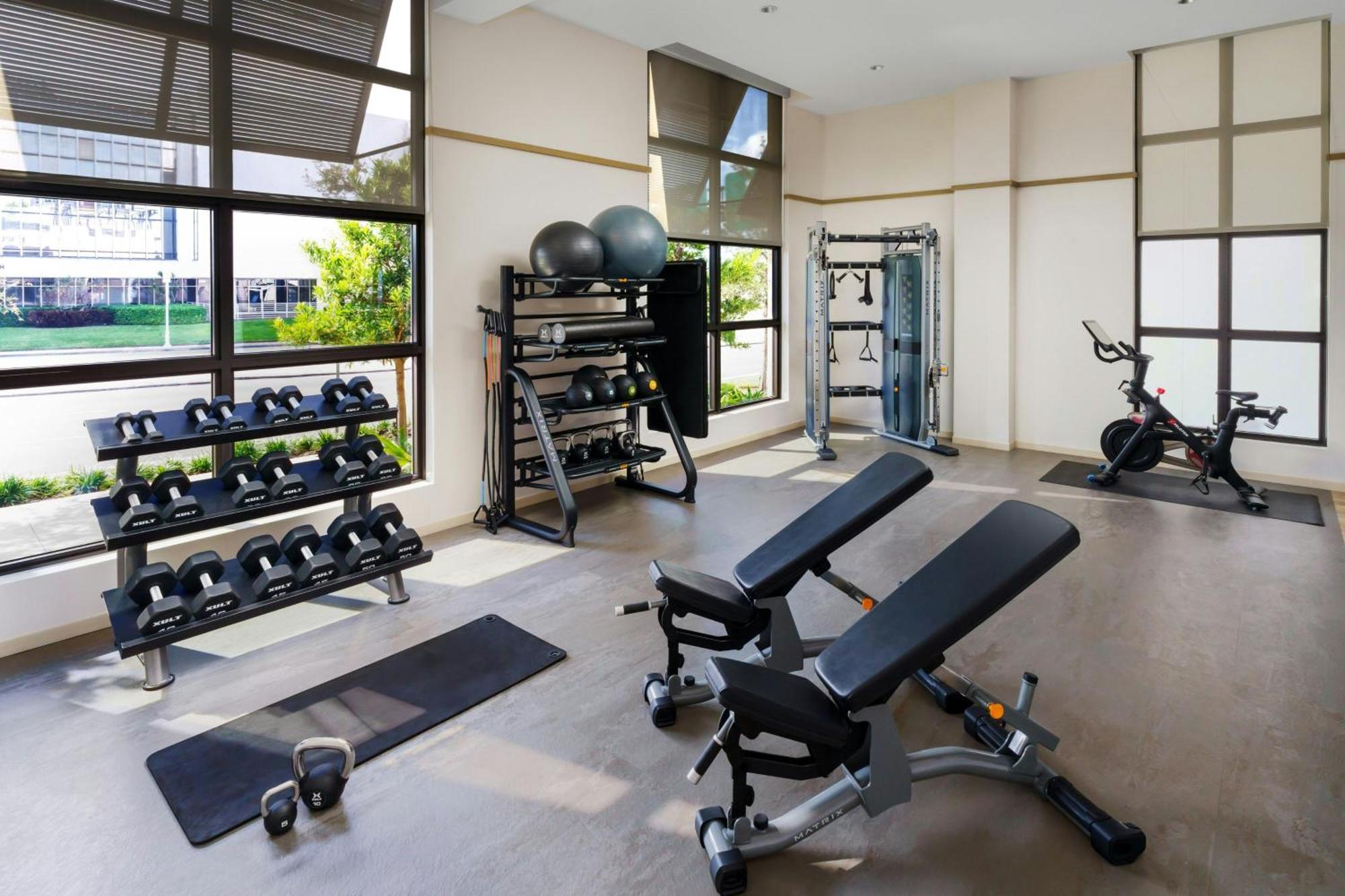 Ac Hotel By Marriott Naples 5Th Avenue Εξωτερικό φωτογραφία